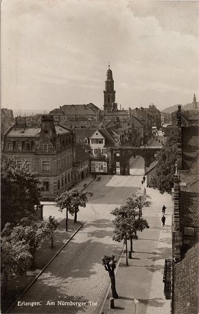 Hauptstraße mit Nürnberger Tor
